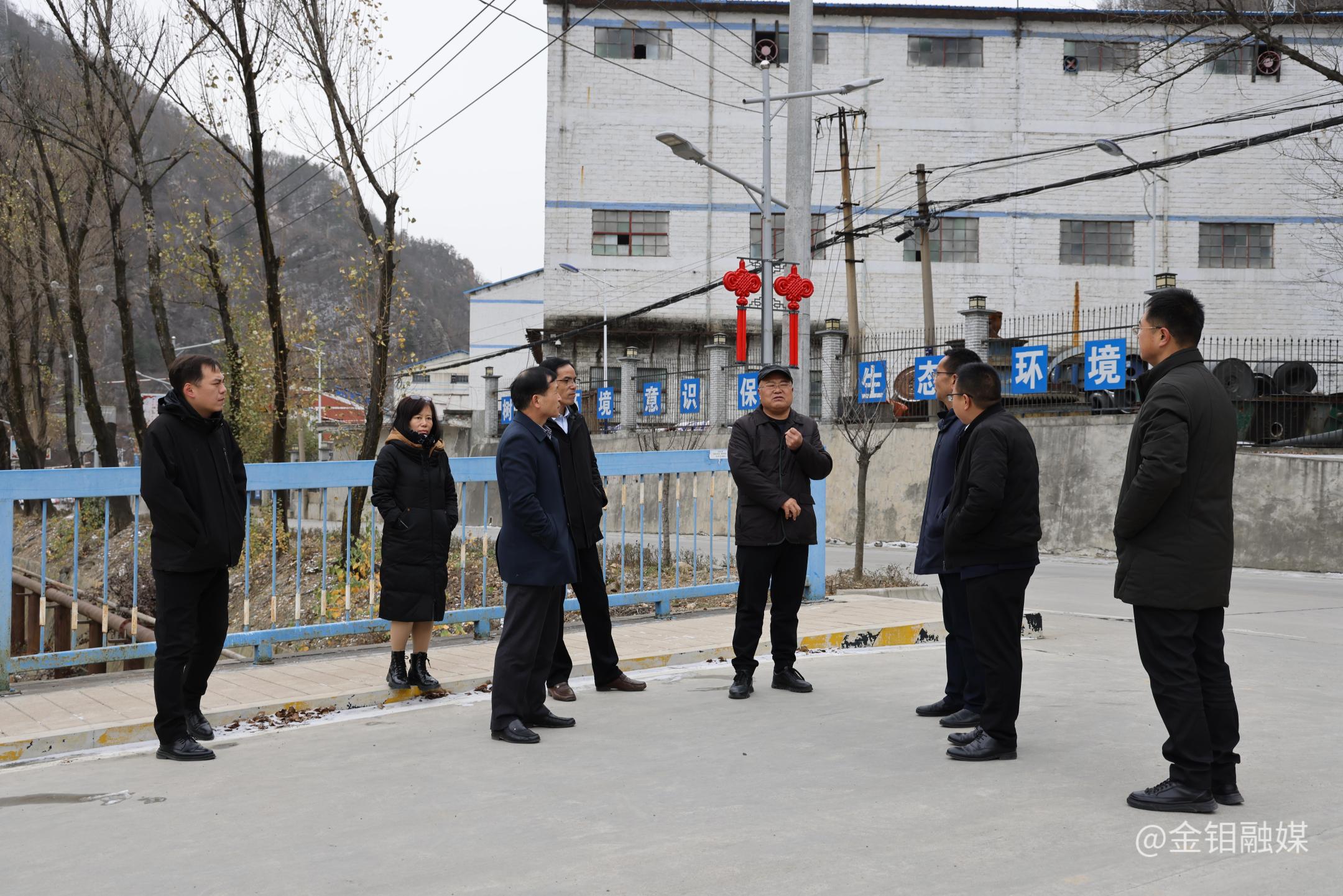 20221206-柳曉峰在金堆城鉬礦選礦升級改造現(xiàn)場查看項目進度2.JPG 20221206-柳曉峰在金堆城鉬礦選礦升級改造現(xiàn)場查看項目進度2.JPG